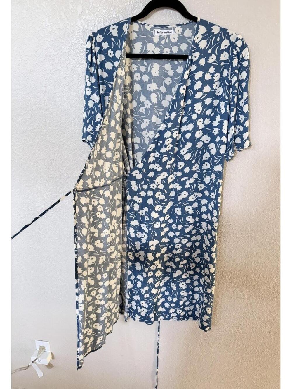New Reformation Laurent Wrap Floral Print Short Sleeve Dress In Blue Multi Sz XL - Picture 5 of 10